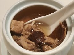 五指毛桃炖鸡汤-马旺子酒楼