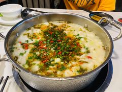 -德林酸菜鱼火锅(南丹店)