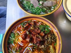 -花溪牛肉粉(八鸽岩店)