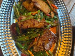 -SISTERS BAR RESTAURANT川意酒馆(嘉善老市H楼店)