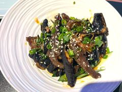 -粉墨特色菜·烧烤音乐酒馆
