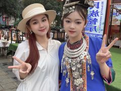 -刘姐啤酒鱼民族演艺餐厅(西街总店)