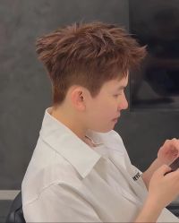 -东方先生国潮男士理发馆
