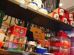 零售区-星巴克(太原柳巷第一店)