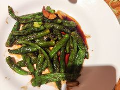 -新白鹿餐厅(银泰西湖文化广场店)