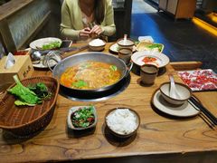 -野山舂·贵州现舂酸汤牛肉(东山店)