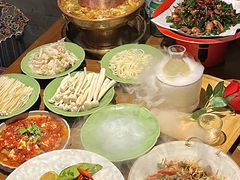 -雀舞云南菜(天津天河城购物中心店)