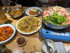 -青瓦餐厅·生鱼片·韩园烤肉(西塔店)