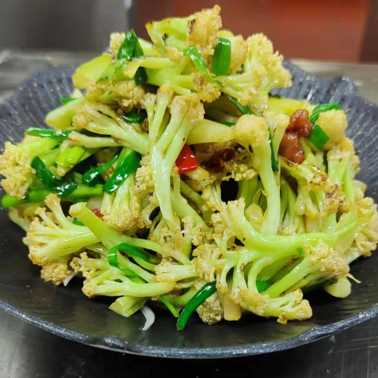 🥘  干锅有机花菜挺不错,菜很新鲜.俭