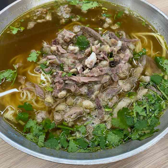 正宗吴记拉面(华北三期店)-"这是另外一家吴记拉面,据说是老店加盟的.