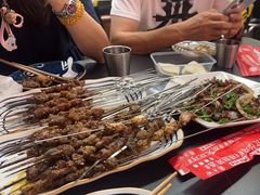 -许哥东北烧烤·铁丳烤串·宫后夹肉(繁花中心店)