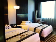 -乌鲁木齐百世昌龙泉酒店(大巴扎店)