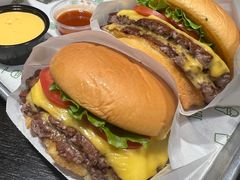 招牌牛肉堡双层-Shake Shack(西单大悦城店)