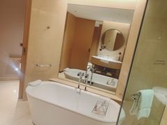 -上海佘山世茂艾美酒店
