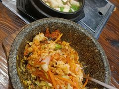 鱼籽石锅拌饭-意成料理