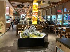 -蜜桃餐厅·伴山(湖滨商业街店)