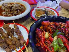 -阿郎龙虾烧烤海鲜馆(苏河融景店)