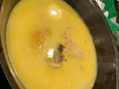 -鲜入围煮花胶鸡海鲜火锅