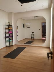 -依灵瑜伽普拉提连锁