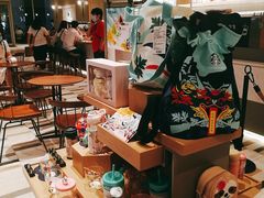 零售区-星巴克臻选(珠海富华里店)