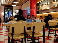 -城市大道红炉披萨烘焙坊