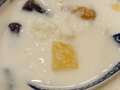 -广信牛奶甜品世家(台东店)