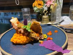 八爪鱼鹰嘴豆泥-O'mills Sourdough Bakery&Bistro(永嘉路店)