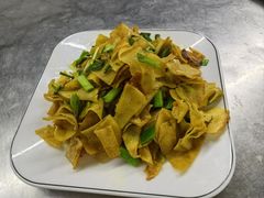 -亲回家吃饭餐厅(黄陂店)