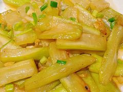 -爱啤精酿·民谣酒馆(滨江店)