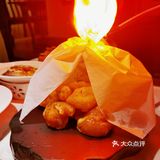 带上看剧入魔的闺蜜一起沉浸式追剧吃饭吧∼仿佛身临其境[调皮]