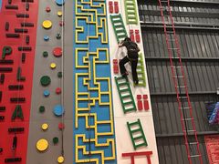 -极限PLAY运动娱乐新世界·团建派对潮玩休闲馆·室内蹦极高空游乐园