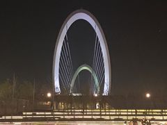 -南京眼步行桥
