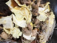 -粘豆包柴火铁锅炖