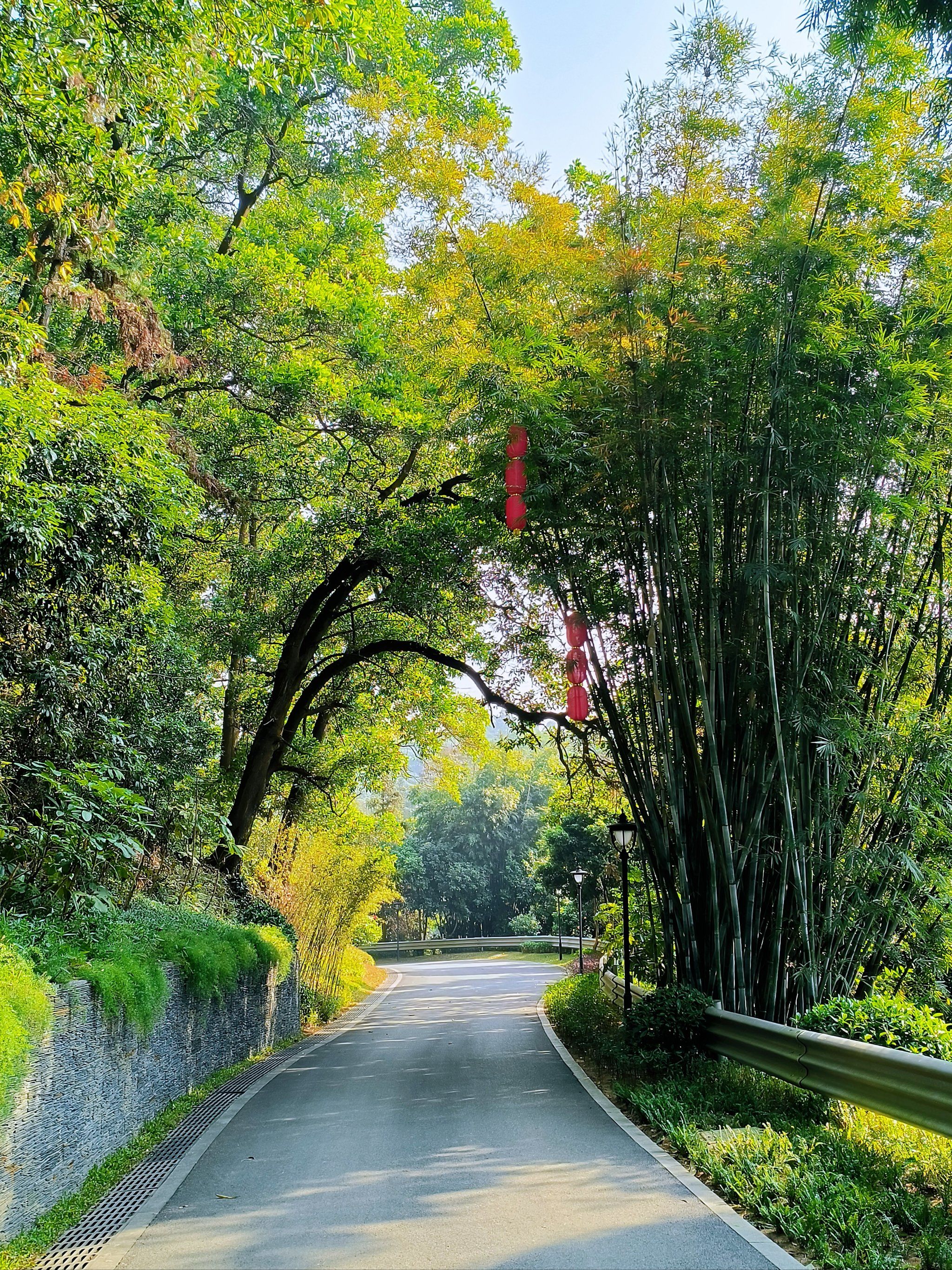 水声水库徒步游