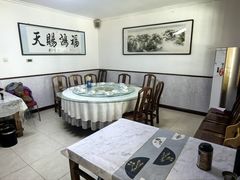 -明月食府(二区干二路店)