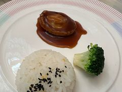 -浅深(世茂滨江精品店)