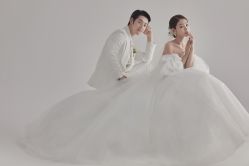 -樱花婚纱摄影