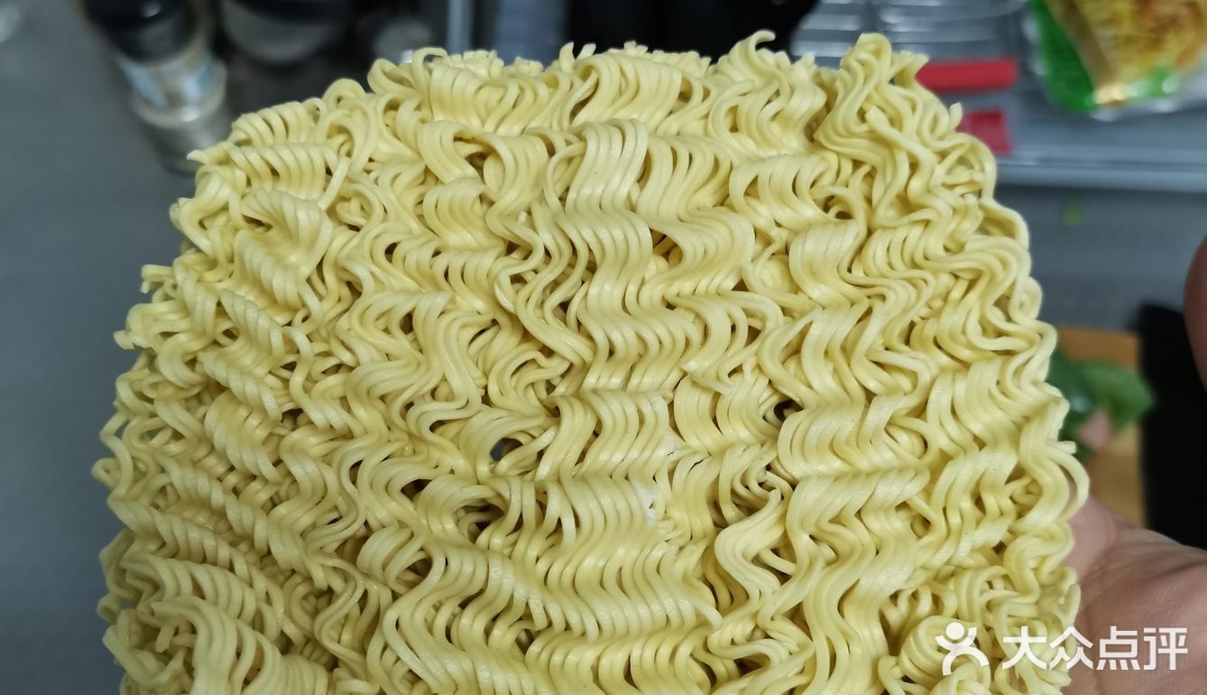 手掰肠鸡蛋炒面