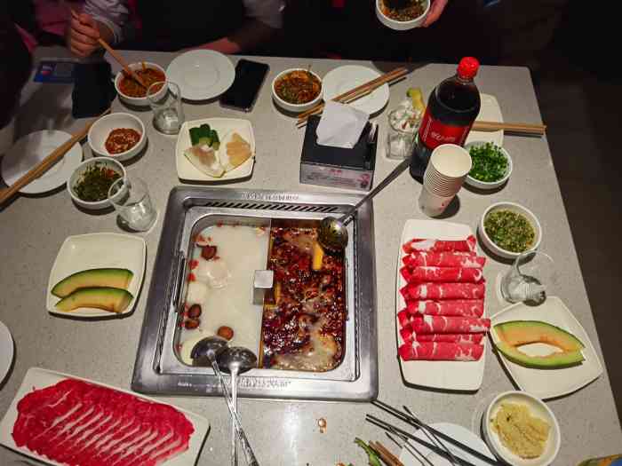 海底捞火锅(群光广场店)-"人生挚爱海底捞[加油]不想毕业了想永远.