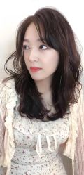 -米娜护肤造型