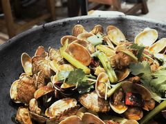 -东来菜馆•手抓海鲜家常菜•海鲜锅贴(鸽子窝店)