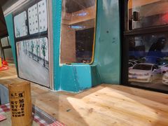 -蚝火爆·烧烤餐厅
