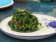 -三江源美食城