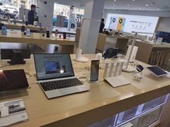 -华为授权体验店(万航渡路)