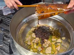 -老船舫·现做活鲜鱼馆(东郊记忆店)