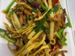 -钟记陕南菜·煎锅鱼(红专南路店)