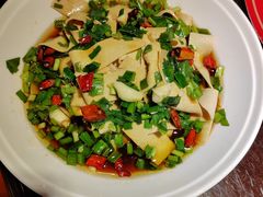 -魏铭鱼头捞饭(晋阳路店)