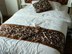 -柏纳酒店(百色市政府恒基广场店)