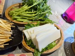-慢丽江·云南野生菌土鸡锅(付家庄店)