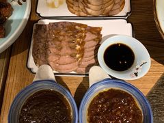 三少酱肘子-娄三少春饼·烤鸭(合生汇购物中心店)